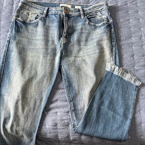 KanCan Faded Blue Ankle Crop Jeans with Frayed Hem size 30 ankle skinny mid rise